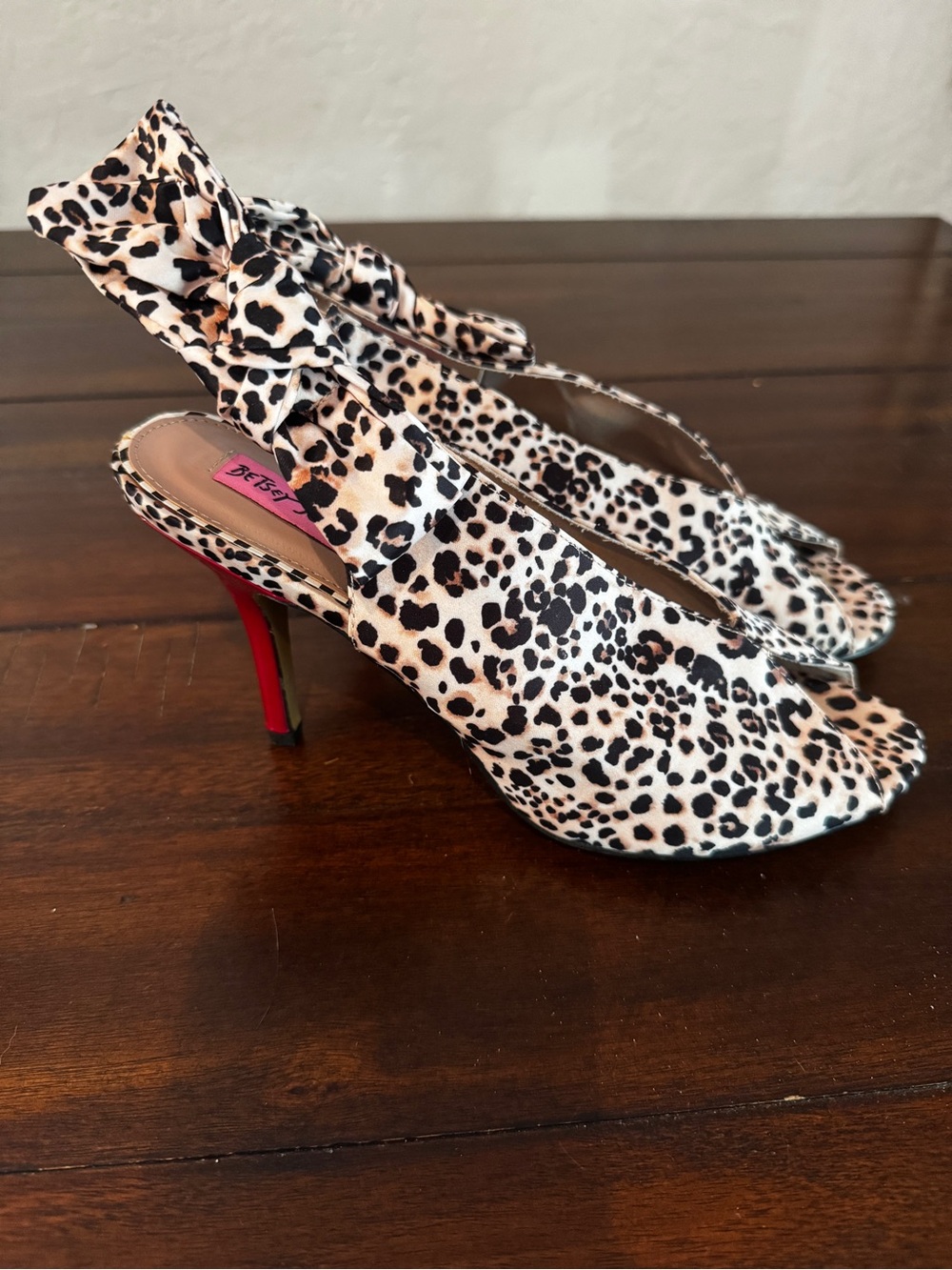 Betsey Johnson Leopard Print Slingback Heels with Red Stiletto Size 8.5